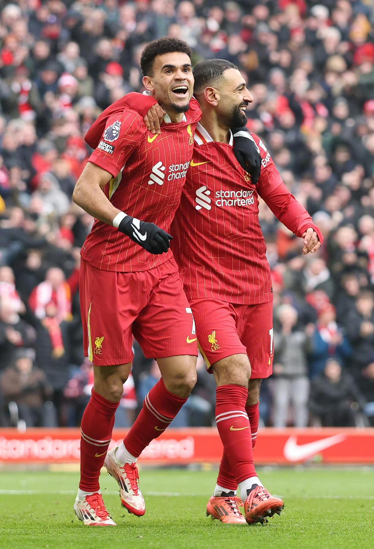 爱游戏游戏平台-转折点阿森纳伤情更新，足总杯集结日攻防权衡，质疑声仍在，轮换策略成焦点的简单介绍