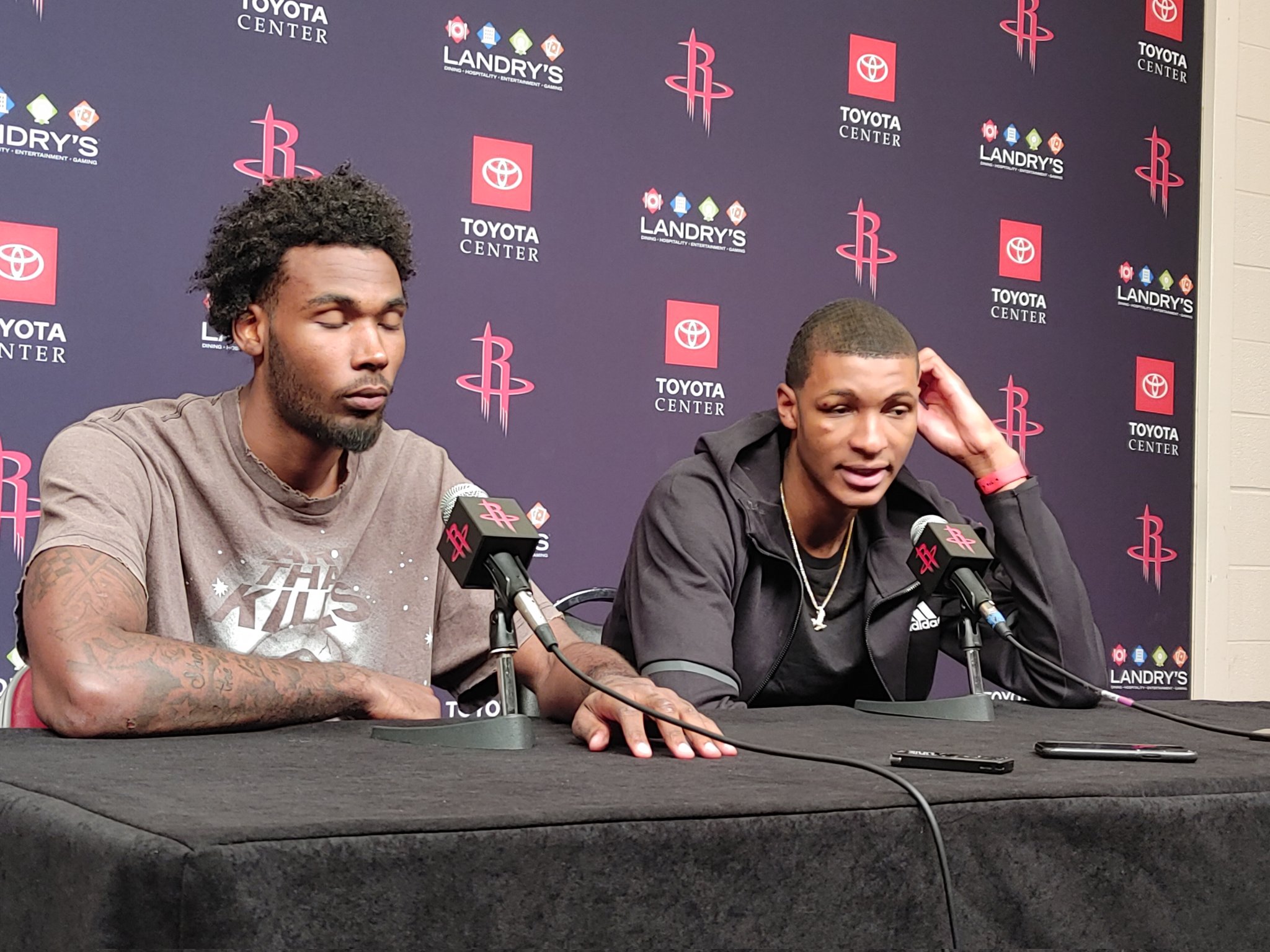 包含赛地聚焦——NBA季后赛赛前热度飙升,休斯敦火箭止住颓势,媒体盛赞,更衣室氛围转暖的词条 包含赛地聚焦——NBA季后赛赛前热度飙升,休斯敦火箭止住颓势,媒体盛赞,更衣室氛围转暖的词条